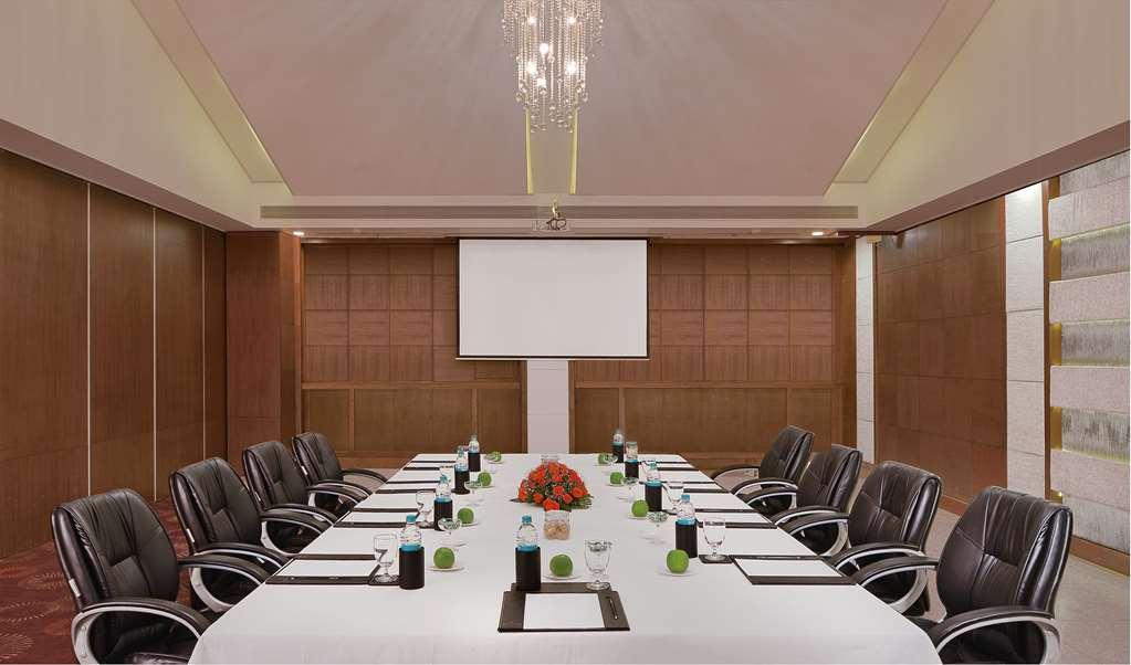 Country Inn & Suites By Radisson, Goa Candolim Faciliteiten foto